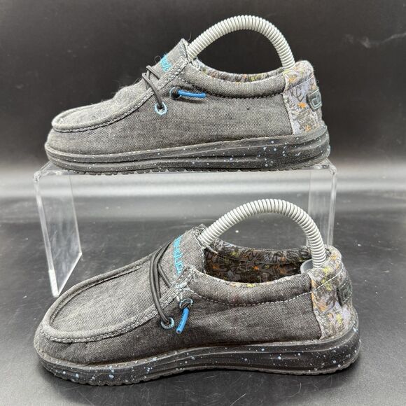 Hey Dude Wally Youth Chambray Wave Rider Loafer Youth Size K13 130134737 - Picture 2 of 7